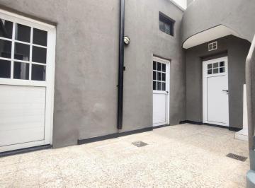 PH · 60m² · 3 Ambientes · Alquiler PH 3 Amb con Patio Almagro