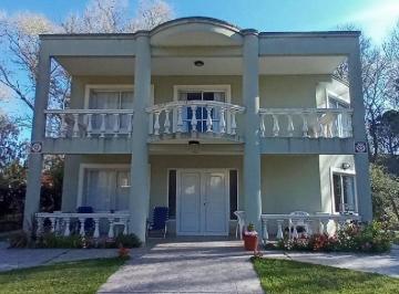 Casa de 5 ambientes, Santa Teresita · Casa Sobre El Monte Santa Teresita