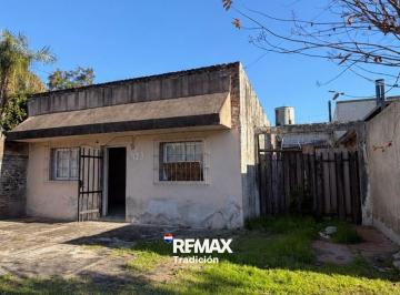 Casa · 114m² · 4 Ambientes · 1 Cochera · Venta de Casa Libertad 923 Resistencia Chaco