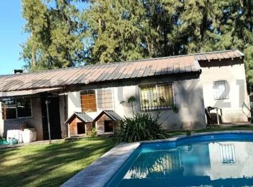 Casa · 100m² · 3 Ambientes · 10 Cocheras · Casa 3 Amb Mas Cuarto Adicional con Baño, Sobre Lote de 1708 m²