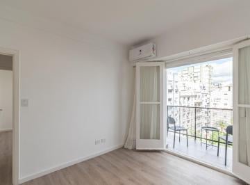 Departamento · 56m² · 3 Ambientes · Venta / Av Santa Fe 3200 / 3 Ambientes / Alto Palermo Balcon Piso Alto/ Refaccionado