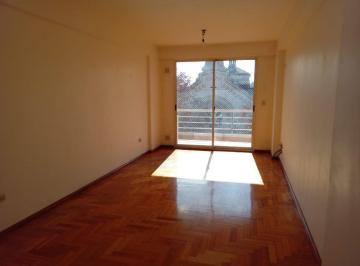 Departamento · 60m² · 3 Ambientes · Alquiler 3 Ambientes 2 Baños Completo Balcón Al Frente Super Luminoso