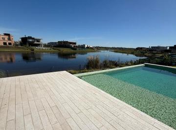 Casa · 220m² · 6 Ambientes · 2 Cocheras · Casa en Alquiler Al Lago Barrio Costas Puertos