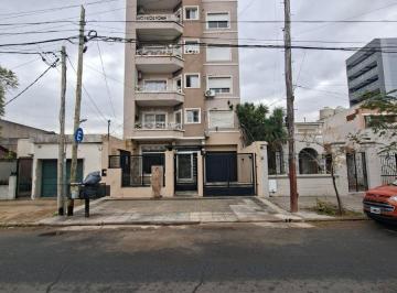 Departamento de 1 ambiente, Lanús · Monoambiente con Cochera Cubierta
