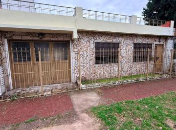 PH de 3 ambientes, Hurlingham · PH con 2 Dorm. en Venta y Alquiler en Hurlingham