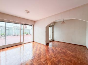 Departamento · 88m² · 4 Ambientes · Departamento de 4 Ambientes en Venta, con Patio y Baulera - Vicente López