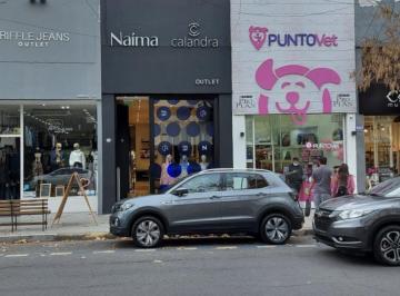 Local comercial · 200m² · 1 Ambiente · Excelente Local