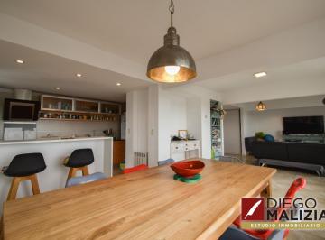 Departamento · 135m² · 5 Ambientes · 2 Cocheras · Venta Departamento 5 Ambientes con 2 Cocheras en Banfield