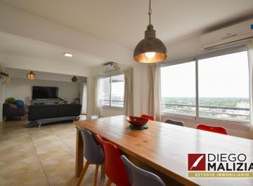 Departamento · 135m² · 5 Ambientes · 2 Cocheras · Venta Departamento 4 Ambientes con 2 Cocheras en Banfield