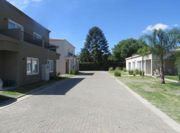 Casa · 79m² · 3 Ambientes · 2 Cocheras · Casa a La Venta en Bª Saravi Village, Pilar, Zona Norte, Buenos Aires
