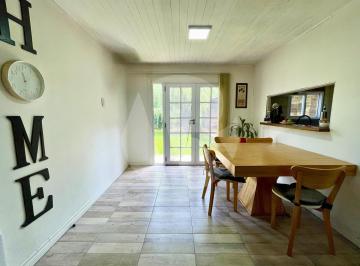 Casa · 65m² · 3 Ambientes · 2 Cocheras · Casa Venta 3 Ambientes