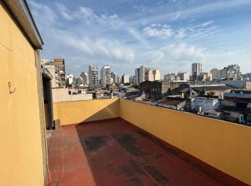 PH · 42m² · 2 Ambientes · PH en Venta en Paternal con Terraza Propia