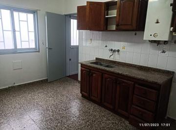 Foto · Se Alquila Casa de 2 Dorm., Garage y Patio. B San Martín
