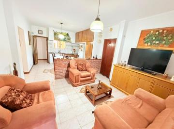PH · 115m² · 4 Ambientes · 1 Cochera · PH 4 Ambientes Al Frente con Cochera - Apto Credito