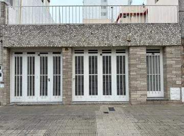 Casa de 9 ambientes, Rosario · Casa Familiar y Comercial