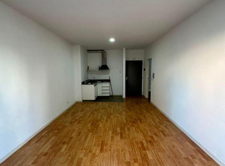 Monoambiente en Alquiler – Dolores 41, Floresta Sur | Amplio, Luminoso y Funcional