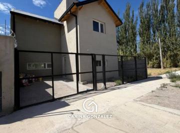 Casa · 109m² · 5 Ambientes · 1 Cochera · Casa en Venta