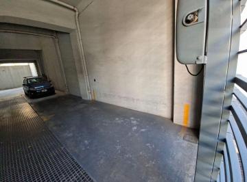 Garage , Villa Urquiza · Muy Buena Cochera en El Centro de Villa Urquiza