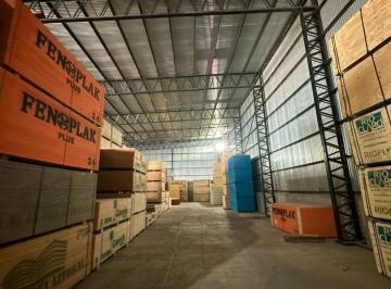 Bodega-Galpón · 573m² · Hay Dos Unidades Mas Disponibles!