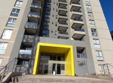 Departamento · 52m² · 2 Ambientes · Balcon con Asador - Copcina Separada - Muy Luminoso