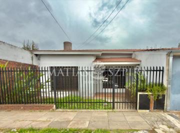 PH · 90m² · 3 Ambientes · 1 Cochera · Casa Tipo PH en Venta 3 Ambientes Ramos Mejía Norte