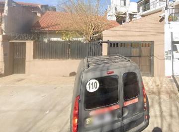 Casa · 146m² · 4 Ambientes · 1 Cochera · Casa en Banfield Oeste
