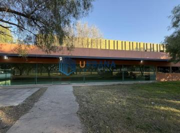 Local comercial · 216m² · 5 Cocheras · Bar/comedor en Predio Logistico/industrial Zona Sur