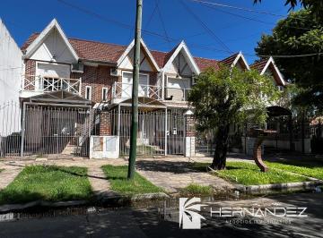 PH · 85m² · 3 Ambientes · 1 Cochera · Venta Duplex Parrilla y Cochera Permuta Caba. Apto Credito