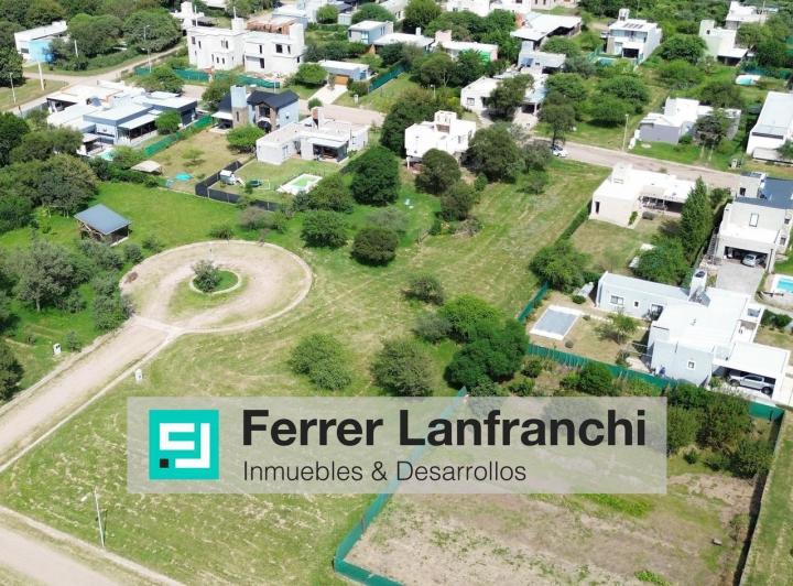 Terreno · 700m² · 1 Ambiente