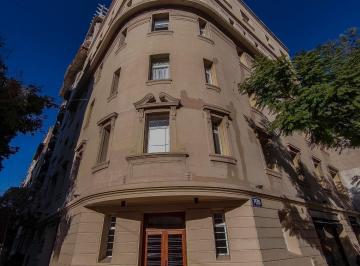 Departamento · 40m² · 1 Ambiente · Amplio Mono Racionalista Reciclado en San Telmo