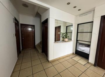 Departamento · 77m² · 4 Ambientes · Departamento 4 Amb con Dependencia en Flores