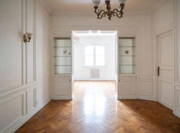 Departamento · 67m² · 3 Ambientes · Talcahuano, 934 Piso 1
