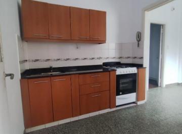 Departamento · 70m² · 3 Ambientes · Departamento de 3 Ambientes en Alquiler Excelente Ubicacion de Bernal