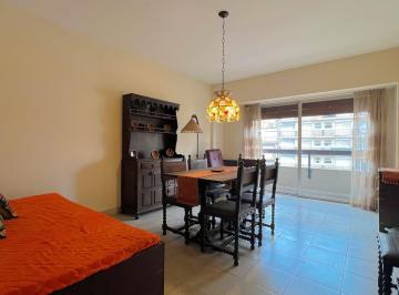 Departamento · 46m² · 2 Ambientes · 1 Cochera · Venta Depto 2 Amb Frente con Balcon y Cochera