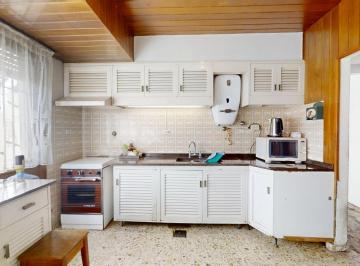 Casa · 101m² · 4 Ambientes · Casa en Venta de 4 Ambientes en Olivos con Patio