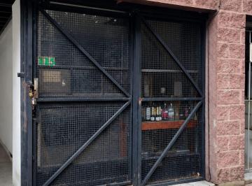 Local comercial de 2 ambientes, Almirante Brown · Alquiler de Local en Adrogué