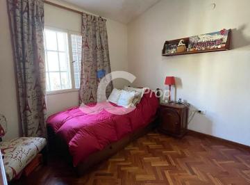 Casa de 5 ambientes, Salta · En Venta Casa de 236 m² Totales con Patio y Asador en Parque Belgrano