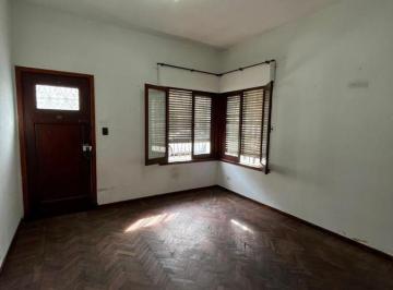 PH · 70m² · 4 Ambientes · Alquila PH Al Frente 4 Ambientes