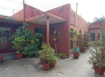 Casa · 111m² · 5 Ambientes · Alquiler Casa Ituzaingo