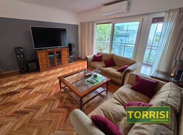 Departamento · 106m² · 4 Ambientes · 1 Cochera · Venta 107 m² 4amb Dep. Coch. - Av Caseros 2900 P. Patricios