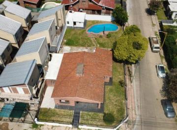 Casa de 6 ambientes, Villa Carlos Paz · Alquiler Anual Casa 3 Dorm.