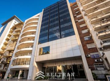 Oficina comercial · 160m² · 1 Ambiente · 1 Cochera · Oficina - Centro