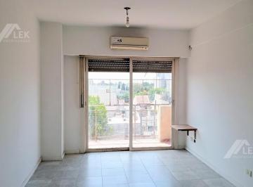 Departamento · 60m² · 3 Ambientes · 1 Cochera · Venta Departamento 3 Ambientes Balcón Cochera - Apto Profesional - Ramos Mejia Centro