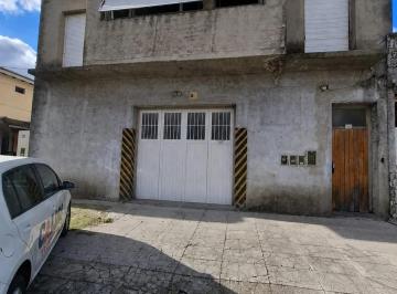 general-san-martin-villa-maipu-alquiler-galpon-de-200-a-300-mts · Alquiler Galpón 220 m²