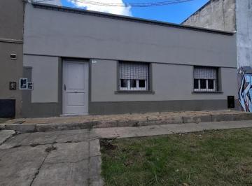 general-san-martin-villa-maipu-venta-casa-4-ambientes · Casa 4 Ambientes con Amplio Fondo