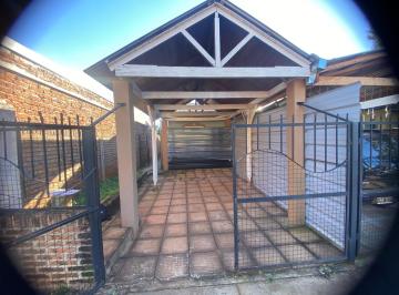 Casa · 120m² · 2 Dormitorios · 1 Cochera · Alquilo Iluminado Duplex Interno B° Terrazas Pos Mnes