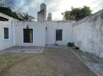 Departamento en Venta de 3 ambientes San Nicolás · Departamento 2 Dorm con Patio a Refaccionar
