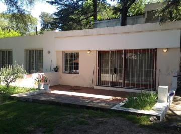 Casa · 97m² · 2 Ambientes · 2 Cocheras · Vendo Zona Villa Allende Golf