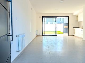 Casa · 107m² · 4 Ambientes · 1 Cochera · Duplex a Estrenar de 2 Dorm. con Cochera y Galería con Asador. Mza 41 Lote 20. Docta Boulevard