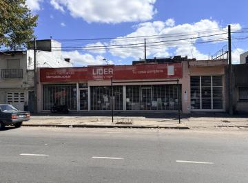 Local comercial · 335m² · 5 Ambientes · Avellaneda 2270 - Local Comercial